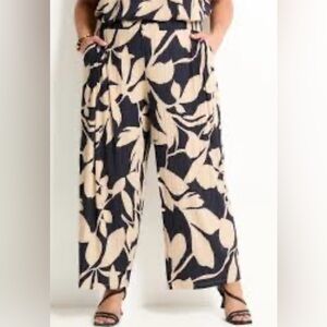 Liz Claiborne Pleated Pants Women XXL Beige Black Floral Print Beach Vacation